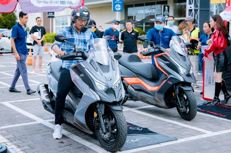 Kymco Xciting S350.