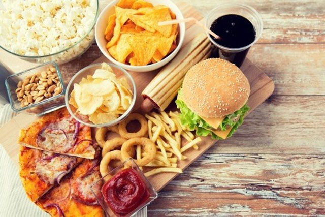 Những thực phẩm ‘tàn phá’ tuổi thọ, khiến bạn lão hóa nhanh khủng khiếp