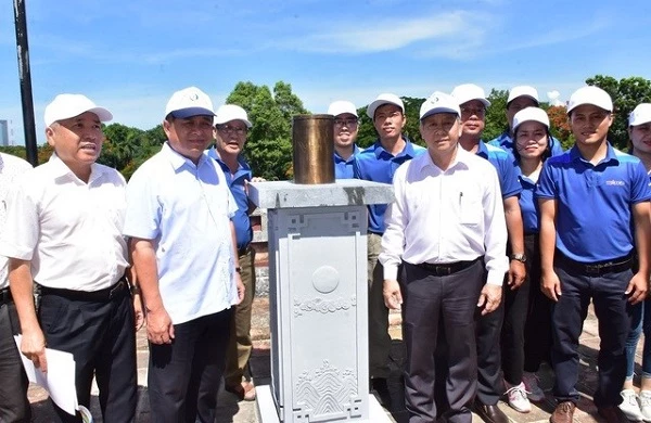 Trạm đo mưa tự động Vrain - Lắp đặt tại Quan Tượng Đài, kinh thành Huế.