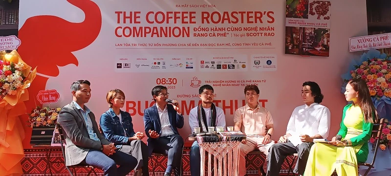 Ông Lê Đức Huy - Tổng Giám đốc Simexco Daklak, chia sẻ tại ra mắt sách “The Coffee Roaster’s Companion - Đồng hành cùng nghệ nhân rang cà phê”