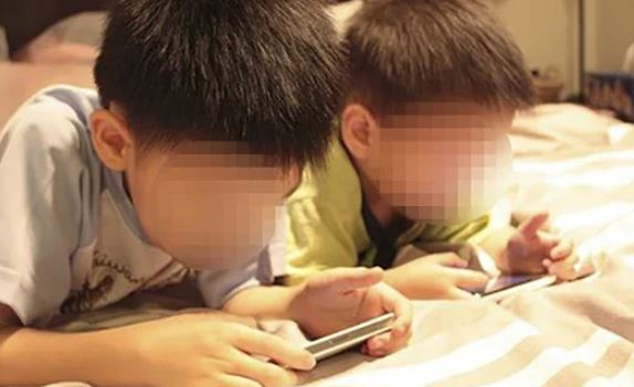 5 cách cai 'nghiện' điện thoại hiệu quả cho bé