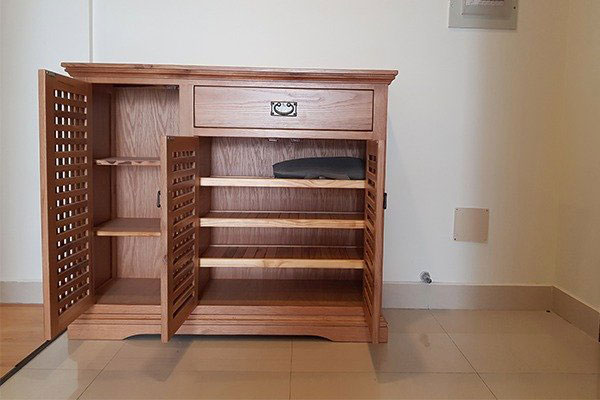 Nguyên tắc phong thủy khi kê tủ giày dép gỗ để mang lại giàu có và may mắn