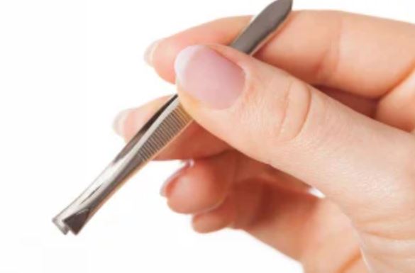 Chuyên gia khuyến cáo 5 loại lông không nên nhổ tránh gây ảnh hưởng đến sức khỏe