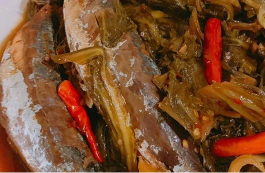 Cá nục om dưa chua, món ăn đưa cơm thơm ngon khó cưỡng