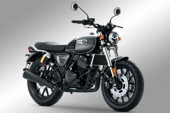 Ảnh chi tiết GPX Legend 250 Twin II 2023 giá hơn 70 triệu đồng