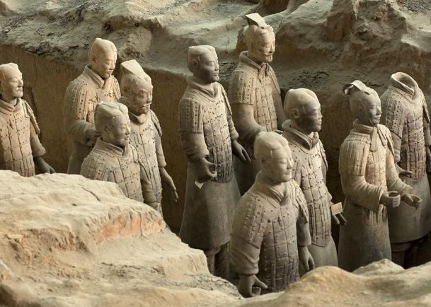 Khám phá hàng nghìn đội quân đất nung đầy bí ẩn của Tần Thủy Hoàng