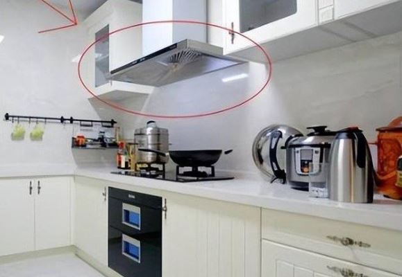 Nấu ăn xong tắt máy hút mùi luôn là sai, làm thêm bước này máy bền, nhà sạch không chút dầu mỡ nào