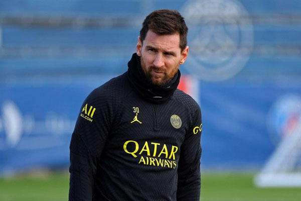 
Messi được chào mức lương khủng hơn Ronaldo