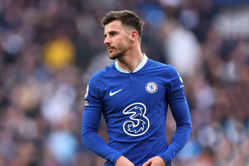 Mason Mount gây khó dễ cho Chelsea