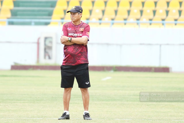 HLV Mai Đức Chung báo tin vui về "lá chắn thép" Chương Thị Kiều