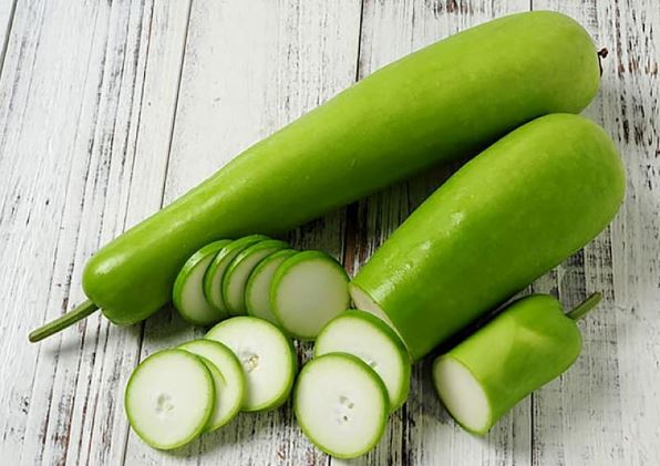 Bất ngờ với những lợi ích của nước ép quả bầu