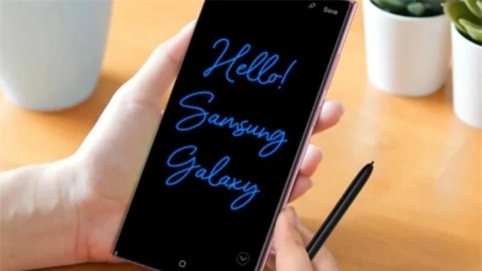 Tính năng Screen Off Memo - một tính năng cho phép ghi chú trên màn hình khóa mà không cần mở ứng dụng Samsung Notes. Tuy nhiên tính năng này chỉ được phát triển trên Galaxy Note và Galaxy S22/S23 Ultra.