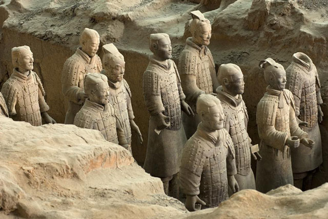 Khám phá hàng nghìn đội quân đất nung đầy bí ẩn của TẦN THỦY HOÀNG
