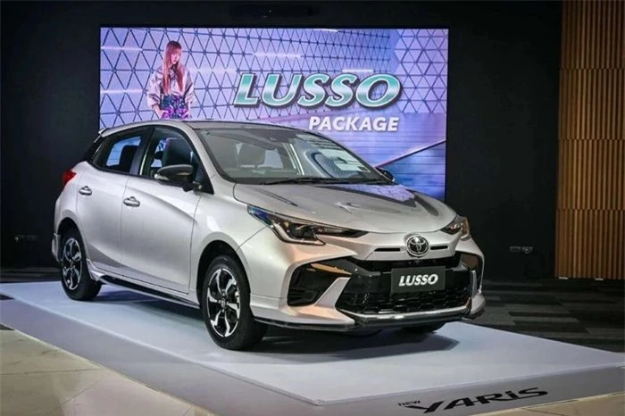 Toyota Yaris 2023 với gói độ Lusso (tại thị trường Thái Lan)