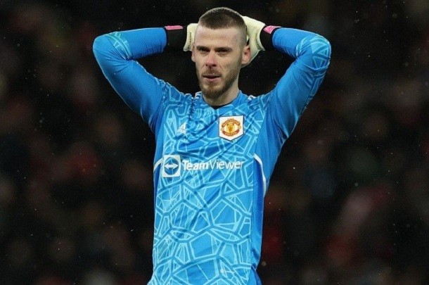 Phong độ xuất sắc, De Gea vẫn bị tân HLV Tây Ban Nha ngó lơ