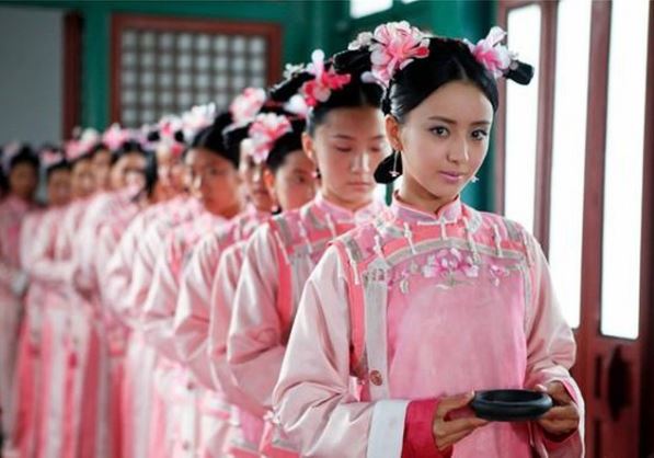 Không như trên phim ảnh, các cung nữ luôn khiếp sợ việc được hoàng đế sủng hạnh vì lý do "động trời" sau