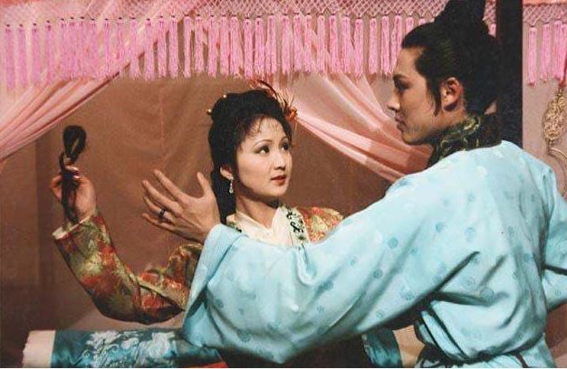 Quý tộc thời xưa: Vợ chồng chủ nhân ngủ, sẽ có người hầu ngủ bên cạnh, họ lo sợ điều gì?