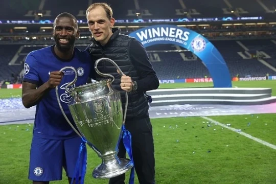 Rudiger ăn mừng Champions League 2021 cùng Chelsea