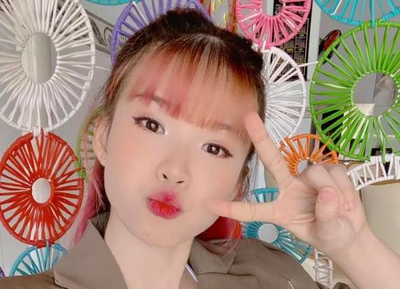 Khởi My hiếm hoi lộ diện trên mạng xã hội, tự tin khoe cơ bụng lộ múi