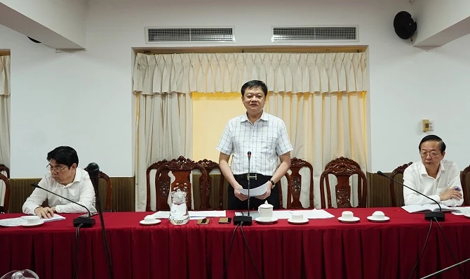 Phó Chủ tịch thường trực UBND TP Cần Thơ Dương Tấn Hiển phát biểu tại buổi làm việc  