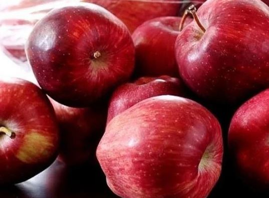 Mẹo chọn táo ngon an toàn loại bỏ sạch hóa chất