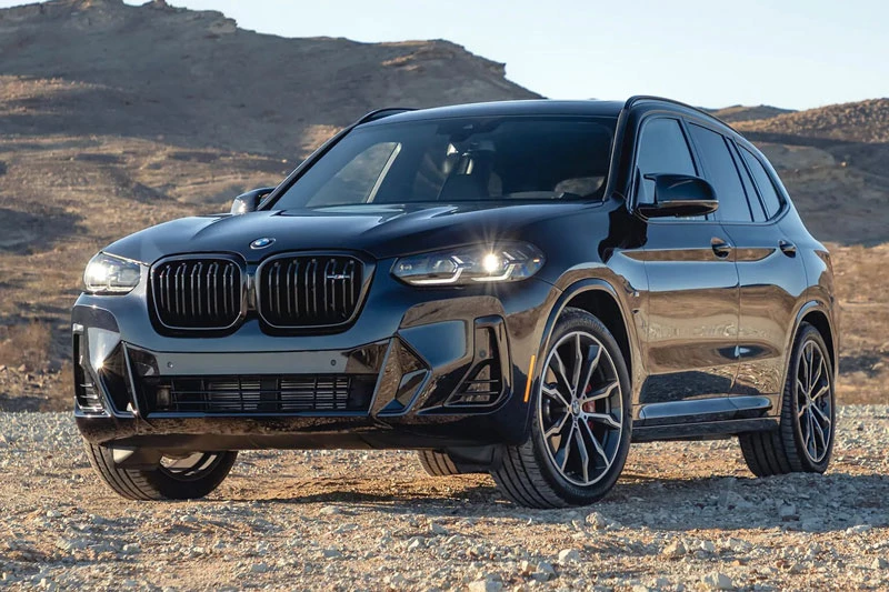 6. BMW X3 2023 (giá khởi: 43.806 USD).