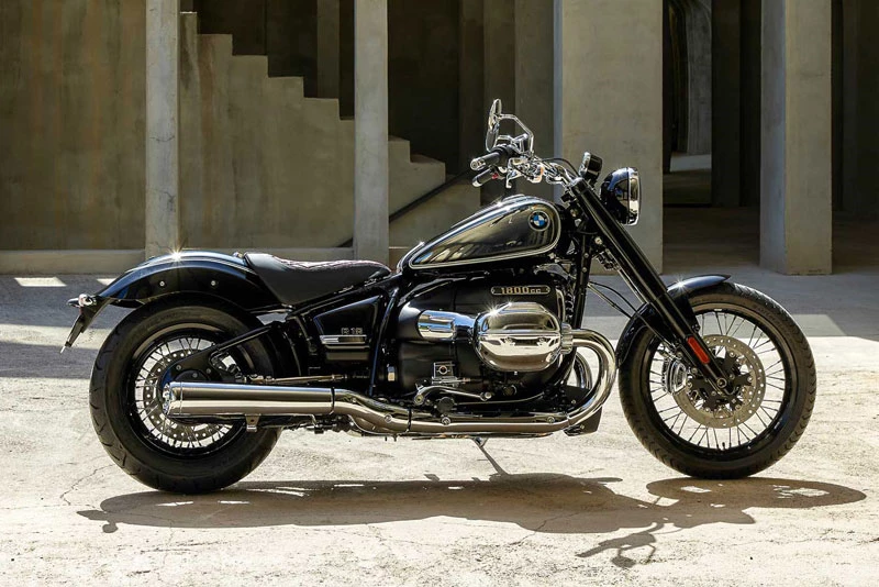 9. BMW R18 100 Years 2023 (giá khởi điểm: 18.990 USD).