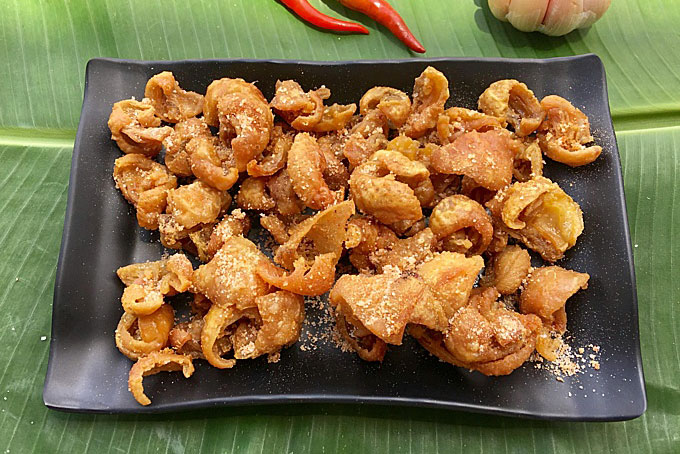 Phao câu không phải nơi bẩn nhất của con gà mà là bộ phận được ưa thích này