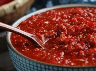 Hướng dẫn tự làm tương ớt tại nhà, cay và ngon, ăn cả năm không hỏng