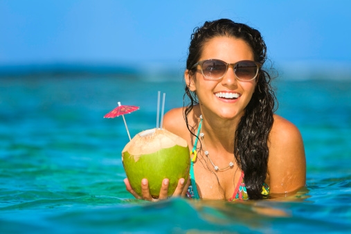 Thực hư chuyện tránh thai bằng... nước dừa