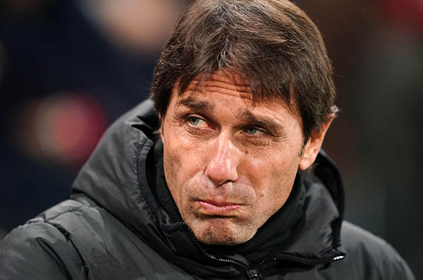 CHÍNH THỨC: Tottenham sa thải HLV Conte