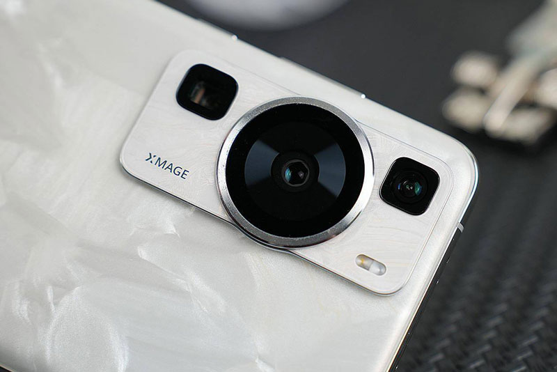 Cận cảnh Huawei P60: Chống nước, cấu hình ‘khủng’, camera thay đổi khẩu độ, giá hơn 15 triệu