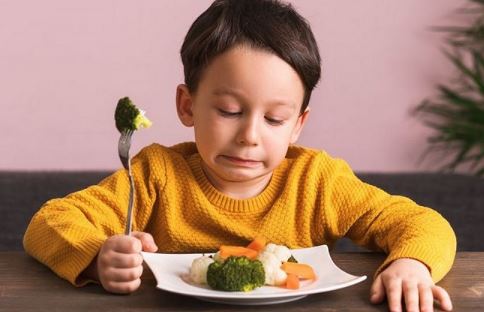 Lý do nào khiến trẻ biếng ăn?