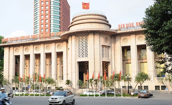 Cần giao quyền chủ động cơ cấu lại nợ cho các ngân hàng thương mại