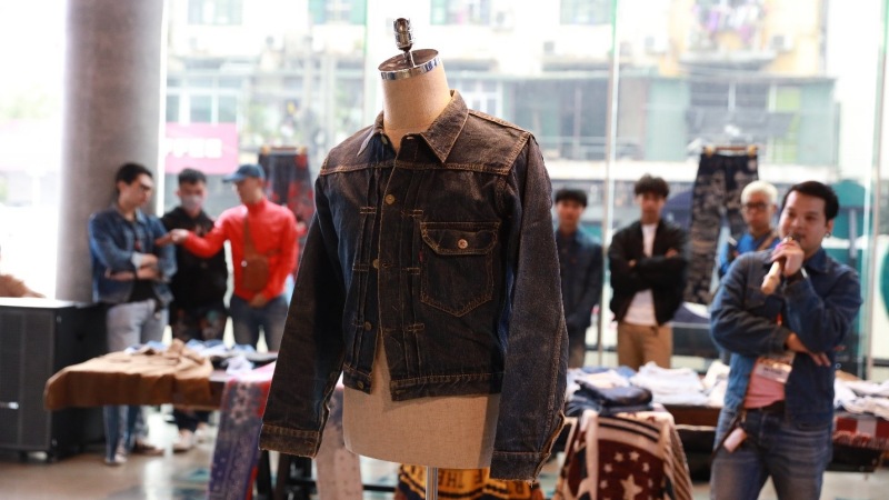 Triển lãm thời trang: Áo denim có tuổi đời hơn 80 năm, giá trị lên tới hàng trăm triệu đồng 