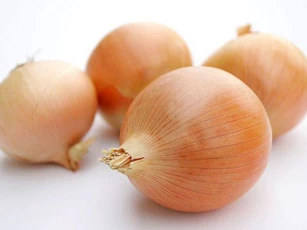 Không kết hợp hành tây với thực phẩm nào kẻo gây hại cho sức khỏe?