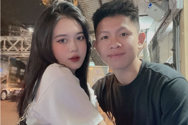 Ngắm nàng WAG xinh nhất của U23 Việt Nam