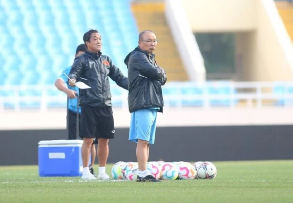 Park Hang-seo và Lee Young-jin đã có 5 năm làm việc ở Việt Nam