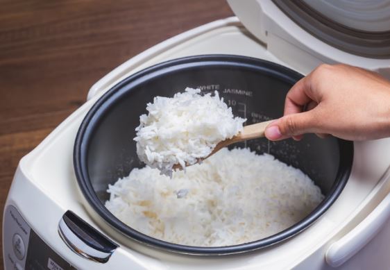 5 thiết bị ngốn điện hơn cả điều hòa, dùng xong rút phích cắm ngay kẻo hóa đơn tăng vọt