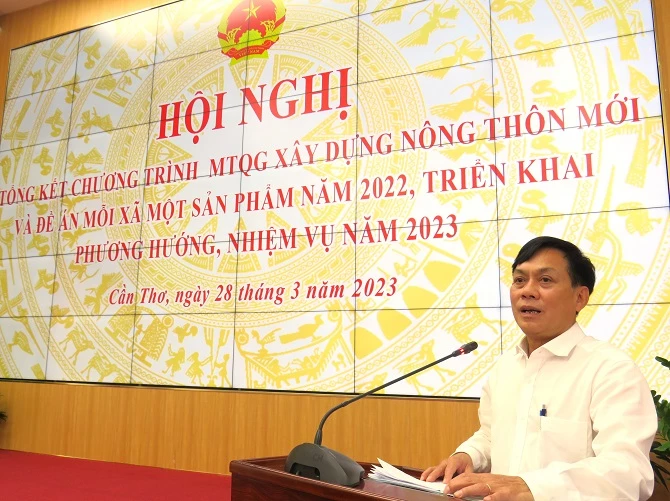 Ông Nguyễn Ngọc Hè- Phó Chủ tịch UBND TP Cần Thơ phát biểu tại hội nghị.