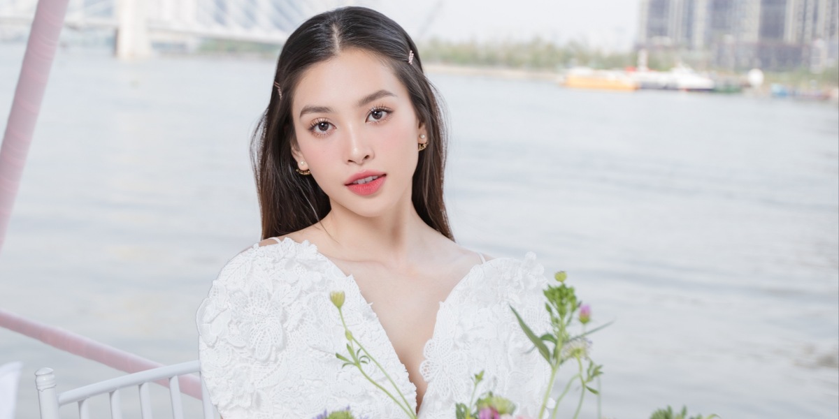 Nhan sắc “khen mãi không chán” của Hoa hậu Tiểu Vy trong loạt ảnh mới