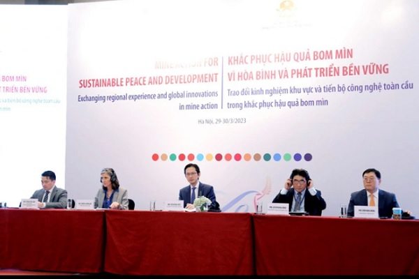 Áp dụng tiến bộ công nghệ trong khắc phục hậu quả bom mìn