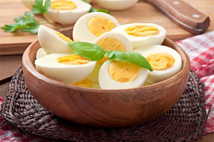 Trứng tốt và bổ đến mấy, sau khi ăn đừng đụng vào 4 thực phẩm này 1
