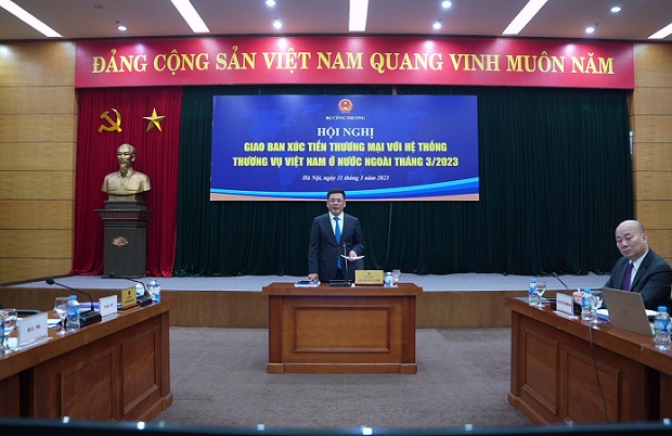 Tìm cách lấy lại đà tăng trưởng xuất khẩu