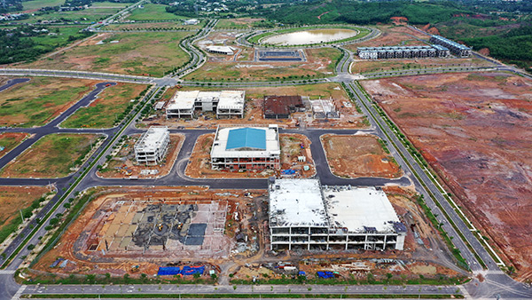 “Đại bàng” đổ bộ, cơ hội và thách thức đối với bất động sản công nghiệp Việt Nam