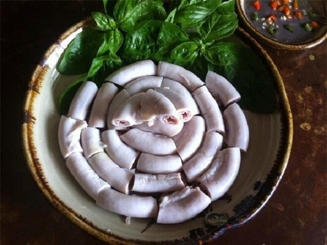 Bí quyết luộc lòng lợn không đắng, trắng giòn  - 2