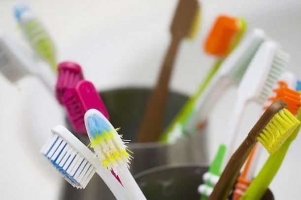 5 trường hợp nên thay ngay bàn chải đánh răng kẻo rước bệnh và gây hại cho sức khỏe