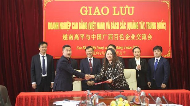 Localities in Vietnam and China are looking to expand investment cooperation