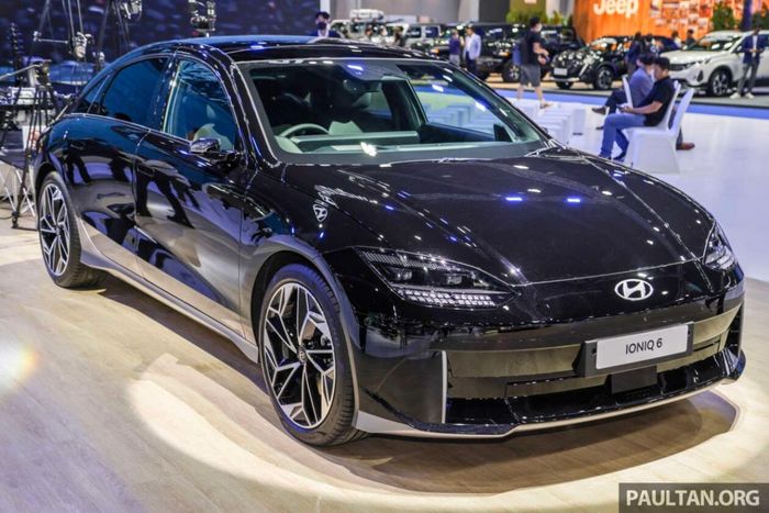 Cận cảnh Hyundai Ioniq 6 EV vừa ra mắt tại Thái Lan