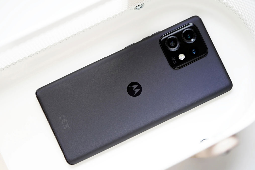 Smartphone chống nước, chip Snapdragon 8 Gen 2, RAM 12 GB, sạc 125W, giá 23,02 triệu